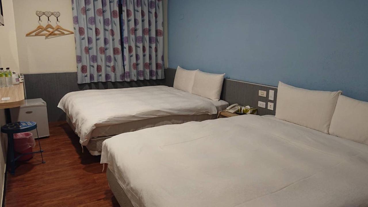 Wan Tai Hotel Kota Chiayi Bagian luar foto