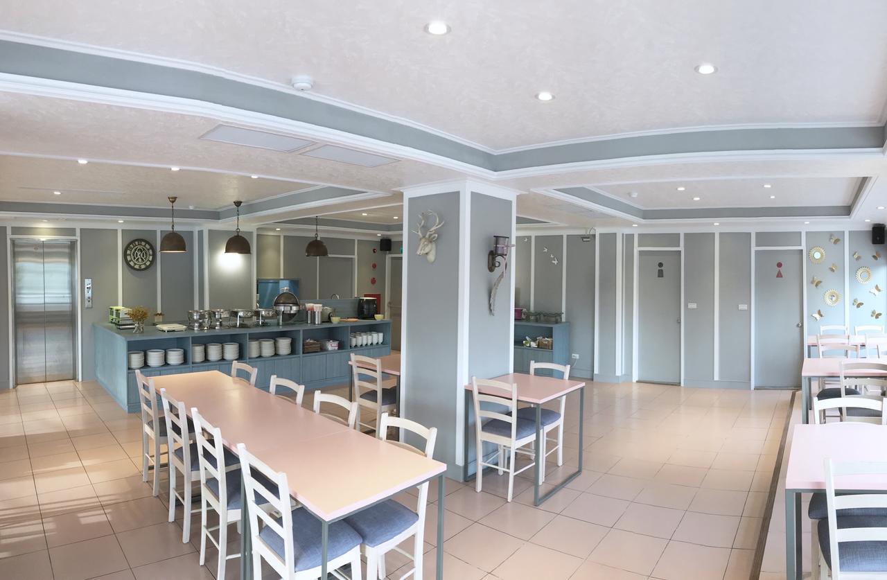Wan Tai Hotel Kota Chiayi Bagian luar foto